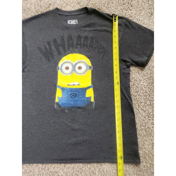 DESPICABLE ME 2 T-Shirt Mens Medium Gray Minion Whaaa?!?! Crew Pullover Adult - Picture 6 of 6